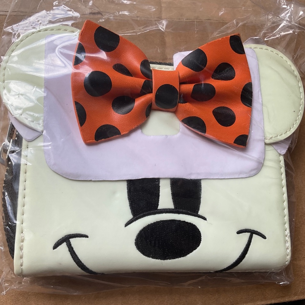 Disney ghost Minnie loungefly wallet